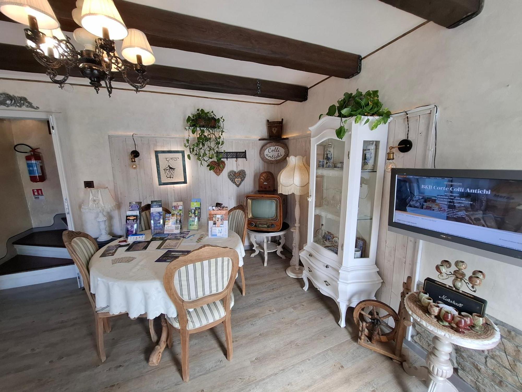 B&B Corte Colli Antichi Sona Exterior photo